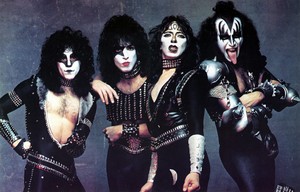  KISS ~Irving, Texas...December 23, 1982 (Creatures of the Night tour)