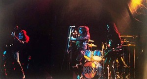  Ciuman (NYC) January 8, 1974 (KISS Tour -Fillmore East)