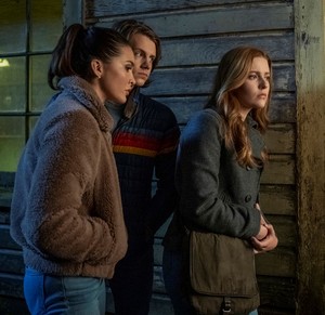 Nancy Drew ||  2.01 || The Search for the Midnight Wraith || promotional photos
