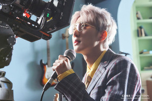 [PENTAGON] Behind the scenes of 'DO 或者 NOT' M/V Shooting Site | HUI