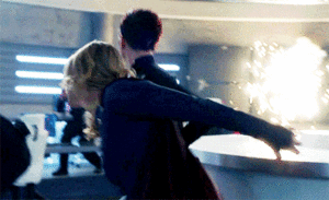  Alex protecting Kara