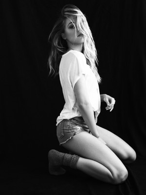  Amber Heard - Malibu Photoshoot - 2013