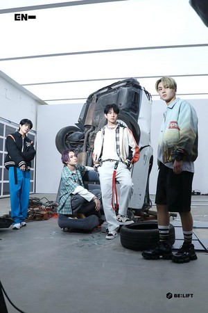  Behind the DOWN Ver. <BORDER : CARNIVAL> Photoshoot
