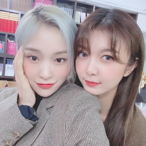  Gahyeon and Dami
