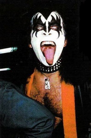  Gene || Kiss arrives in Tokyo, Japan...March 18, 1977
