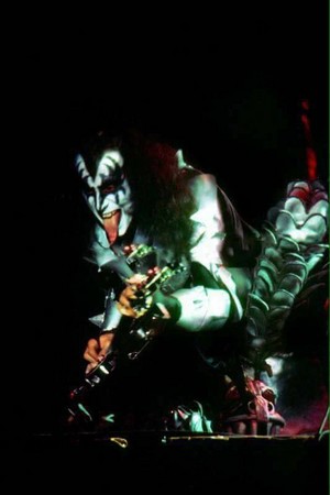  Gene ~Uniondale, New York...February 21, 1977 (Rock and Roll Over Winter Tour)