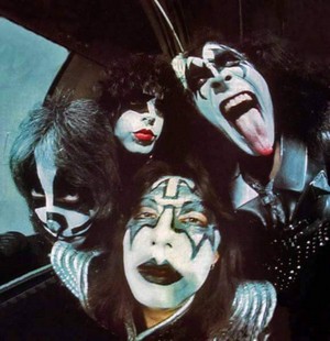 KISS ~Hartford, Connecticut...February 16, 1977 (Rock and Roll Over Tour) 