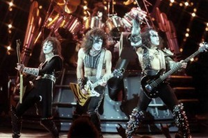  किस ~Houston, Texas...March 10, 1983 (Creatures of the Night Tour)
