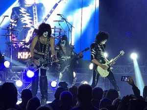 KISS ~Thackerville, Oklahoma...February 24, 2017 (Freedom to Rock Tour) 