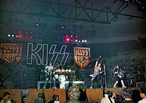  キッス ~Uniondale, New York...February 21, 1977 (Rock and Roll Over Winter Tour)