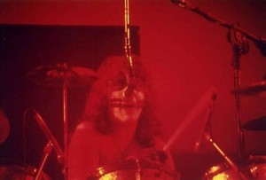 Peter ~Columbus, Ohio...April 30, 1975 (Dressed to Kill Tour)