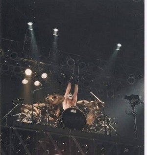  Peter ~San Juan, Puerto Rico...April 21, 1999 (Psycho Circus Tour)
