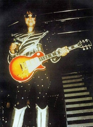  Ace~Newburgh, New York...June 29, 1977 (CAN/AM upendo Gun Tour)