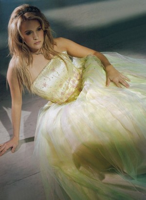  Carrie ~ Cosmogirl (2006)