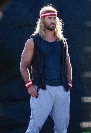  Chris Hemsworth || Thor: upendo and Thunder || Behind the Scenes || May 27, 2021