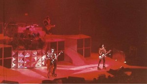  ciuman ~Charlotte, North Carolina...June 24, 1979 (Dynasty Tour)