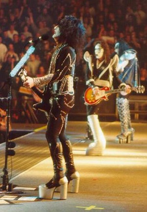  吻乐队（Kiss） ~Minneapolis, Minnesota...May 18, 2000 (Farewell Tour)