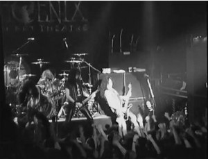  Ciuman ~Toronto, Ontario, Canada...May 6, 1992 (Revenge Tour)