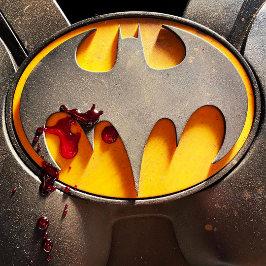 Michael Keaton’s Batsuit tease from “The Flash” director Andy Muschietti