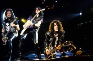  Paul, Bruce and Gene ~London, England...May 21, 1992 (Revenger Tour)