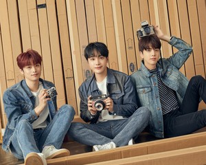 🔗THE BOYZ 'Campus Life: Department of Photography' 