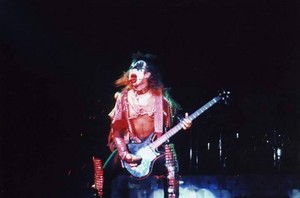  Gene ~Fort Worth, Texas...September 5, 1977 (Love Gun Tour)