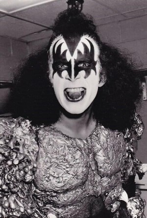  Gene (NYC) July 24, 1979 (Dynasty Tour - Madison Square Garden)