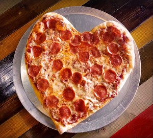 сердце Shaped пицца