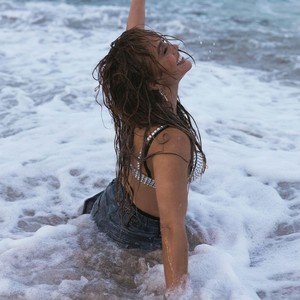 Jennifer Lopez ~ Cambia El Paso [Photoshoot]