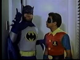  Joey de Leon as Бэтмен and his son, Keempee de Leon as Robin