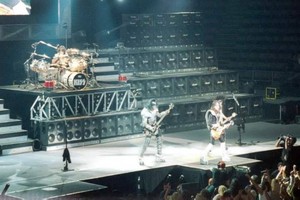  吻乐队（Kiss） ~Biloxi, Mississippi...August 21, 2000 (Farewell Tour)