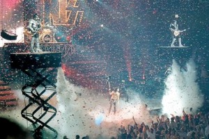  吻乐队（Kiss） ~Biloxi, Mississippi...August 21, 2000 (Farewell Tour)