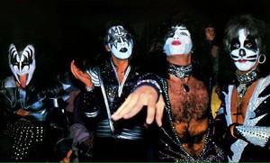  Kiss ~Jersey City, New Jersey...July 10, 1976 (Spirit of 76 / Destroyer Tour)
