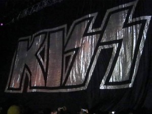  kiss ~Windsor, Ontario, Canada...July 27, 2011 (Hottest Show on Earth Tour)