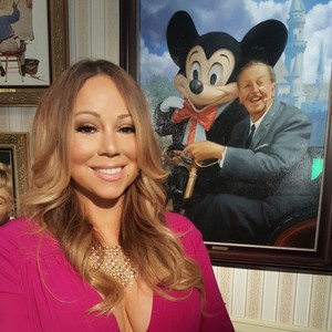  Mariah Carey Visiting Disneyland