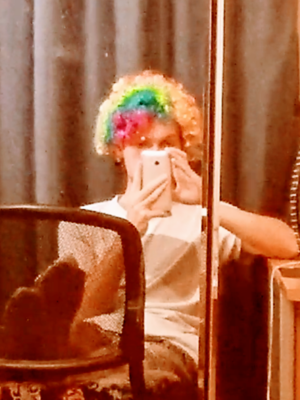 Nikita Xlson137 in a multi-colored wig (Story, 2021)