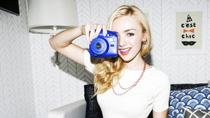 Peyton Список - Teen Vogue Photoshoot - 2015