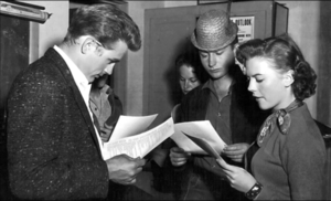  Rebel Without a Cause - Behind the Scenes - James Dean, Nick Adams and Natalie Wood