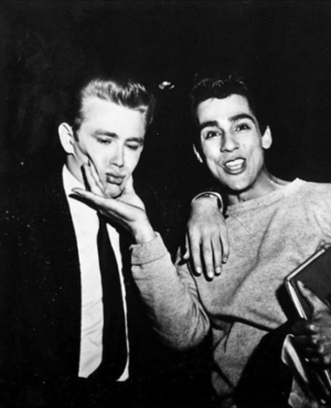  Rebel Without a Cause - Behind the Scenes - James Dean and a Friend
