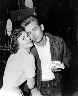  Rebel Without a Cause - Behind the Scenes - Natalie Wood and James Dean