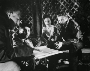 Rebel Without a Cause - Behind the Scenes - Nicholas Ray, Sal Mineo, Natalie Wood and James Dean