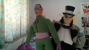  Riddler and пингвин waddled by to say hi