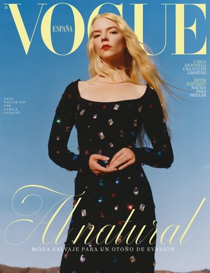  Anya Taylor-Joy for Vogue Spain (October 2021)