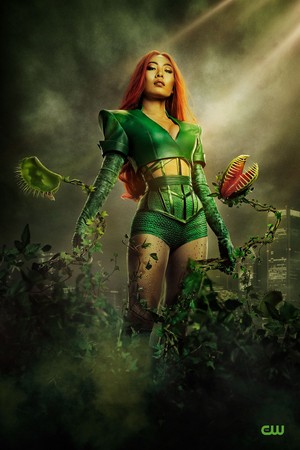Batwoman - First Look at Poison Ivy