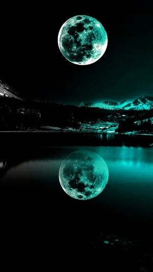  Beautiful Moons 💜
