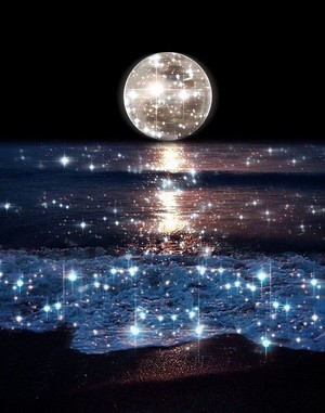  Beautiful Moons 💜