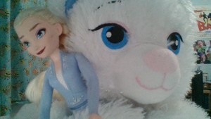  Elsa Loves Elsa And u