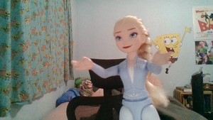  Elsa Offers Hugs