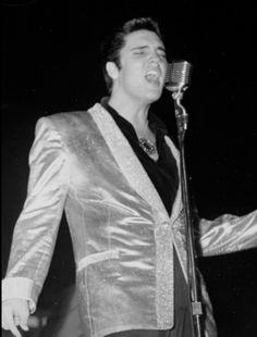  Elvis In コンサート