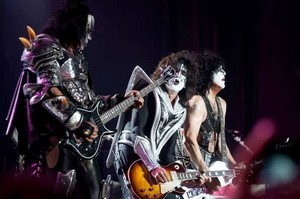  吻乐队（Kiss） ~Asunción, Paraguay...November 12, 2012 (Monster World Tour)